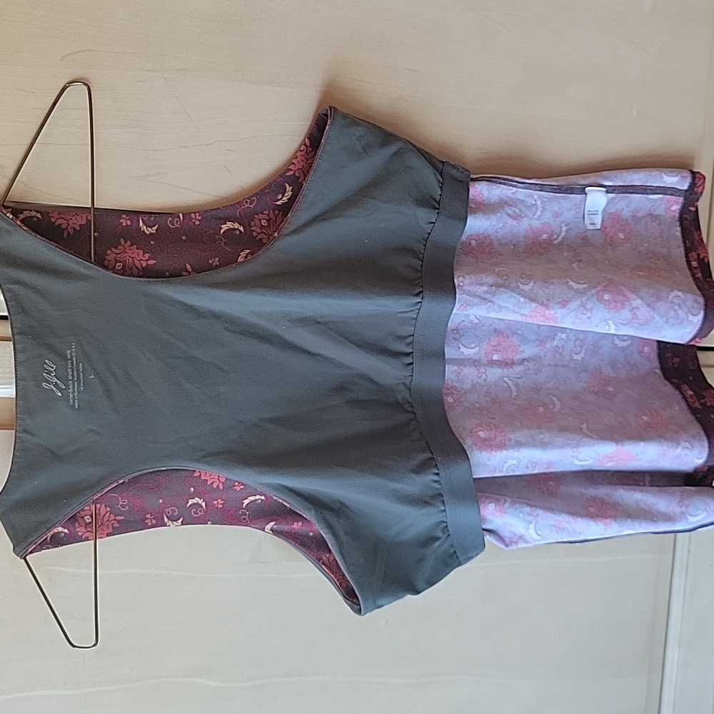 Racer-back Shelf-bra Tank - Picture 6 of 6